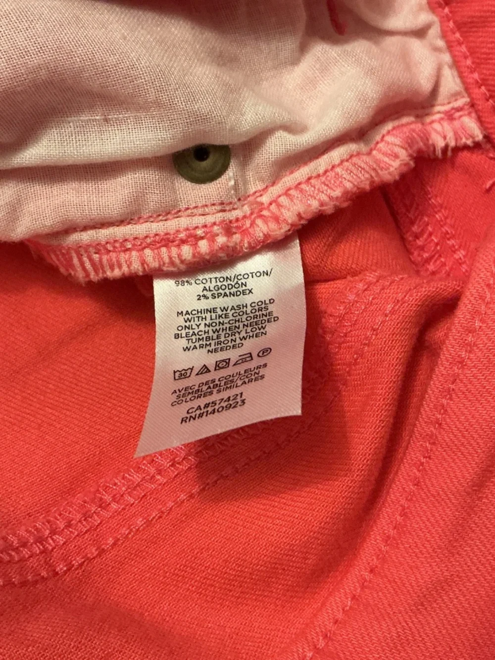 Loft 4” women”s shorts mid rise 98% cotton, 2% spandex. Size 10, coral color.